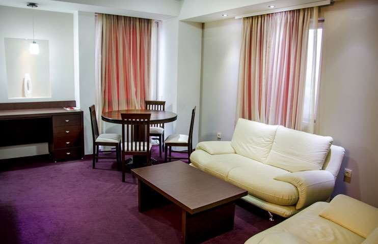 Hotel Continental Skopje Zimmer foto